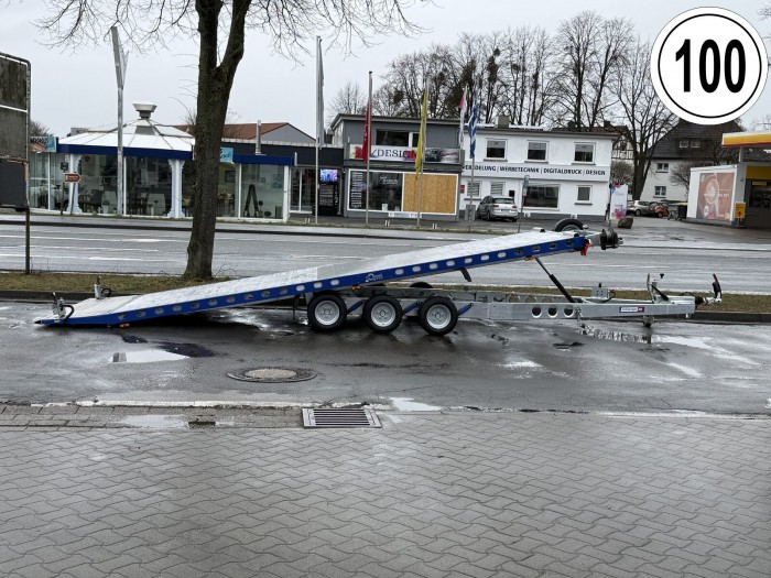 <strong>MERKUR L PRO</strong> FAHRZEUGTRANSPORTER <strong>MERKUR L PRO</strong> FAHRZEUGTRANSPORTER