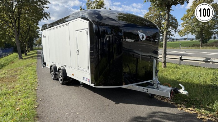 <strong>Debon Roadster 2000</strong> <strong>Debon Roadster 2000</strong>